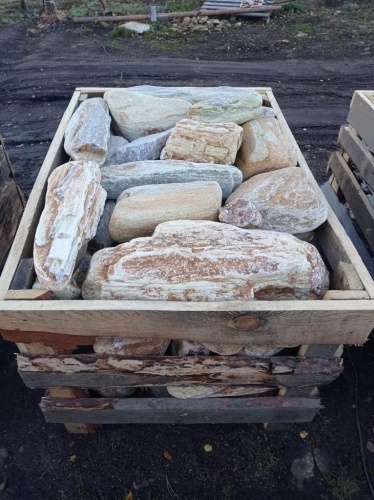 Златолит жёлтый, жёлто-зелёный глыбки и валуны для ланшафтного дизайна купить в Оренбургской области