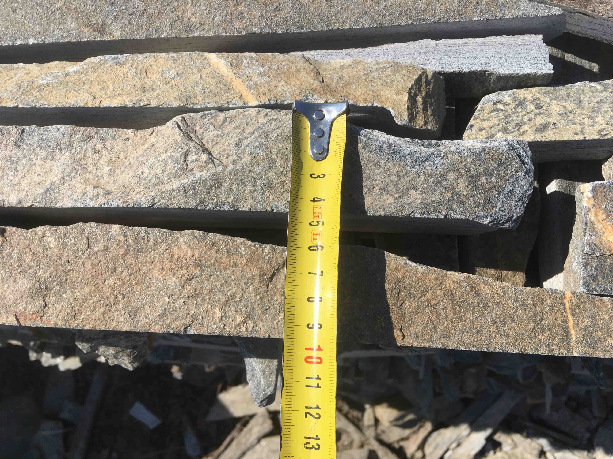 Горбушка златолит мультиколор для облицовки купить в Оренбургской области