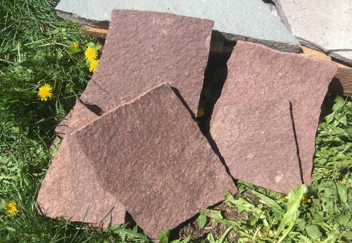 Плитняк лемезит бордовый для цоколя 1,5-2 см купить в Оренбургской области