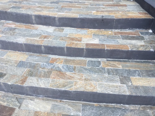 Плитка из Златолита Уральского для лестницы купить в Оренбургской области