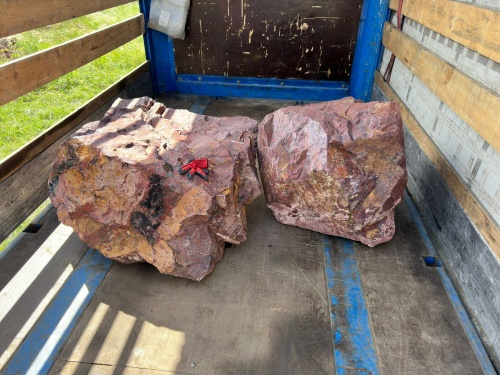 Ландшафтные глыбы красно-фиолетовые 200-1000 килограмм купить в Оренбургской области