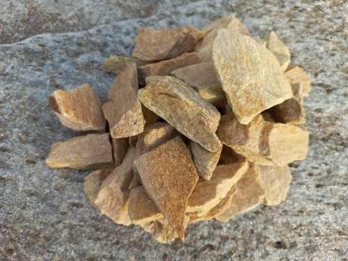 Златолит жёлтый декоративная каменная крошка купить в Оренбургской области