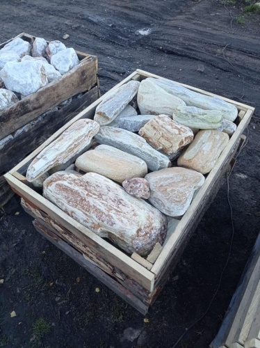 Златолит жёлтый, жёлто-зелёный глыбки и валуны для ланшафтного дизайна купить в Оренбургской области