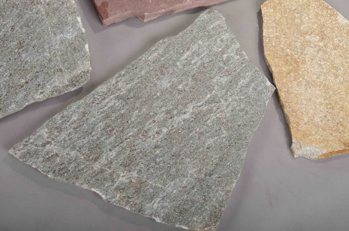 Плитняк златолит Уральский для цоколя, отмостки купить в Оренбургской области