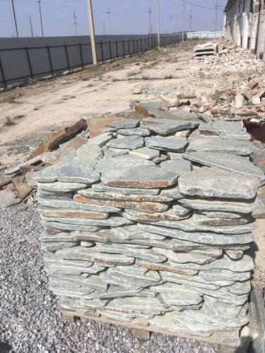 Златолит серебристый галтованный для лестниц купить в Оренбургской области