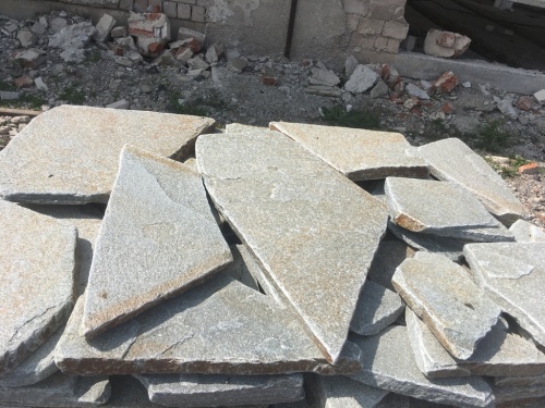 Златолит серебристый галтованный для лестниц купить в Оренбургской области