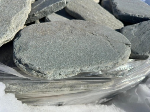 Плитняк златолит зелёный галтованный для цоколя купить в Оренбургской области